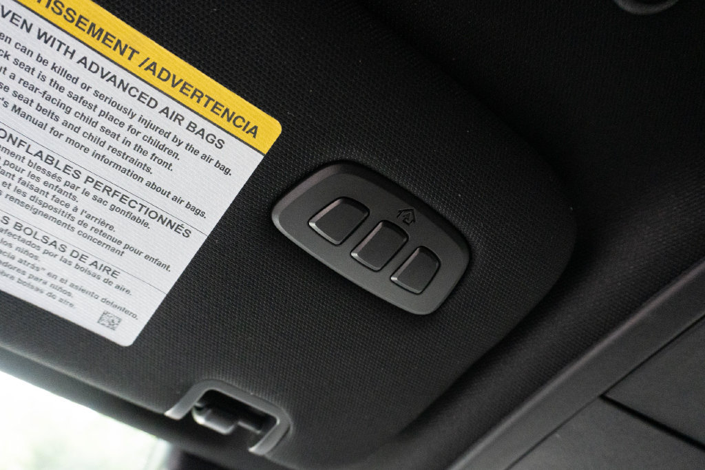 Used 2025 Ford Explorer ST-Line w/ Premium Package RWD image 35