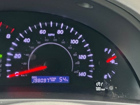 Used 2011 Toyota Camry LE FWD image 25