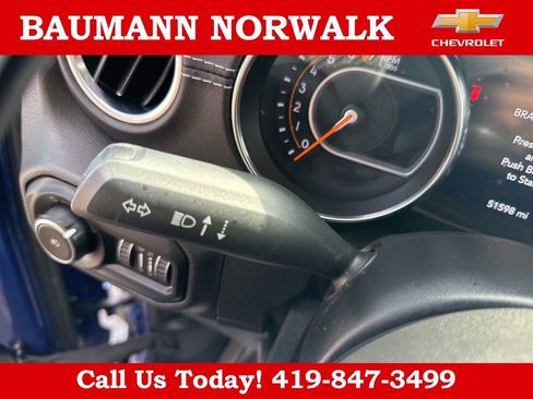 Used 2020 Jeep Wrangler Unlimited Sahara AWD/4WD image 12