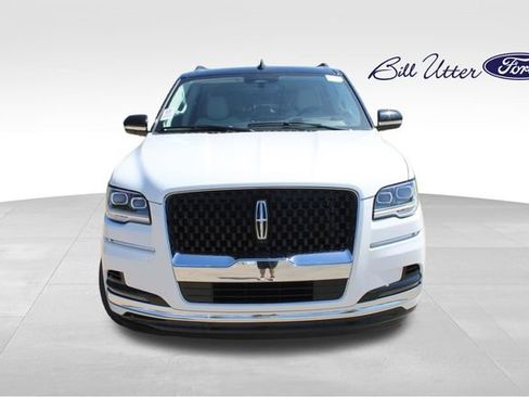 Used 2024 Lincoln Navigator Black Label AWD/4WD image 2