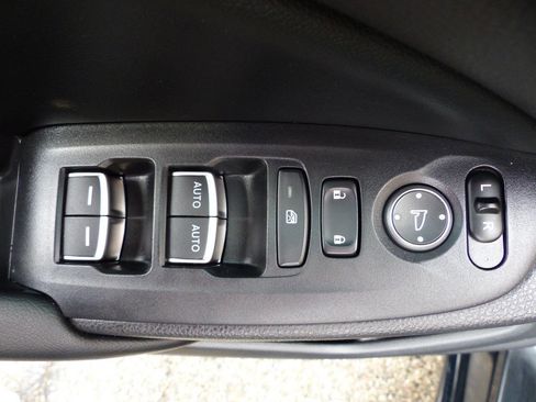 Used 2018 Honda Accord Sport image 21