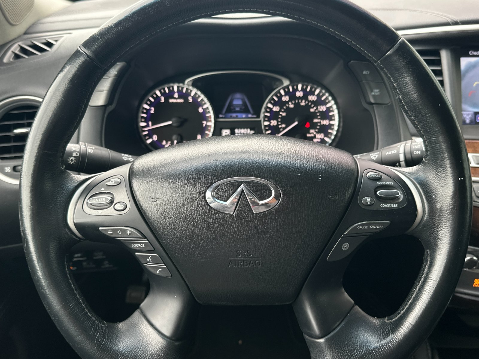 Used 2016 INFINITI QX60 Luxe w/ Deluxe Technology Package AWD/4WD image 24