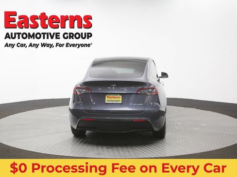 Used 2021 Tesla Model Y Long Range AWD/4WD image 29