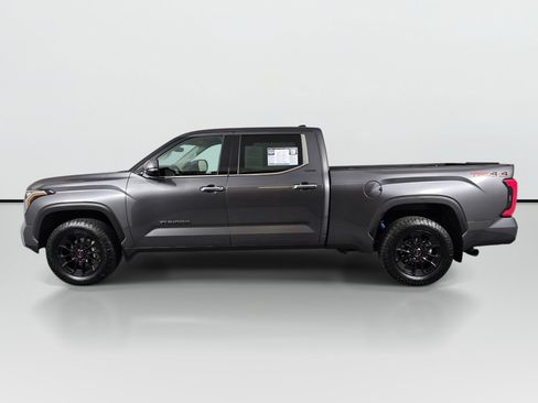 Used 2022 Toyota Tundra Limited w/ TRD Off-Road Package AWD/4WD image 6