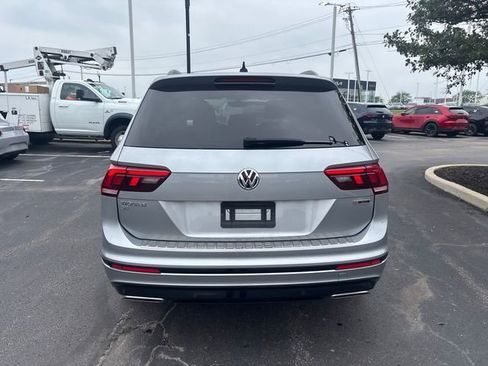 Used 2021 Volkswagen Tiguan SE R-Line AWD/4WD image 9