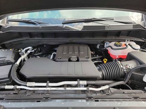 New 2025 Chevrolet Silverado 1500 Custom image 9