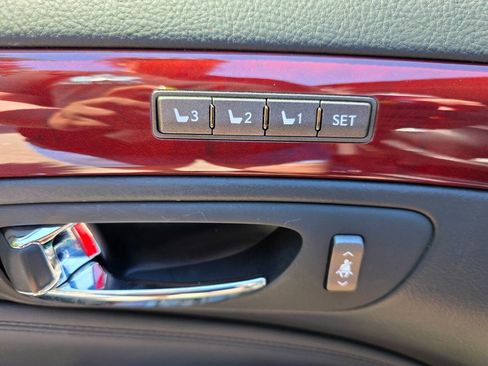 Used 2010 Lexus LS 460 RWD image 10