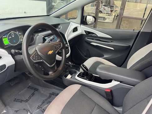 Used 2018 Chevrolet Bolt LT image 9