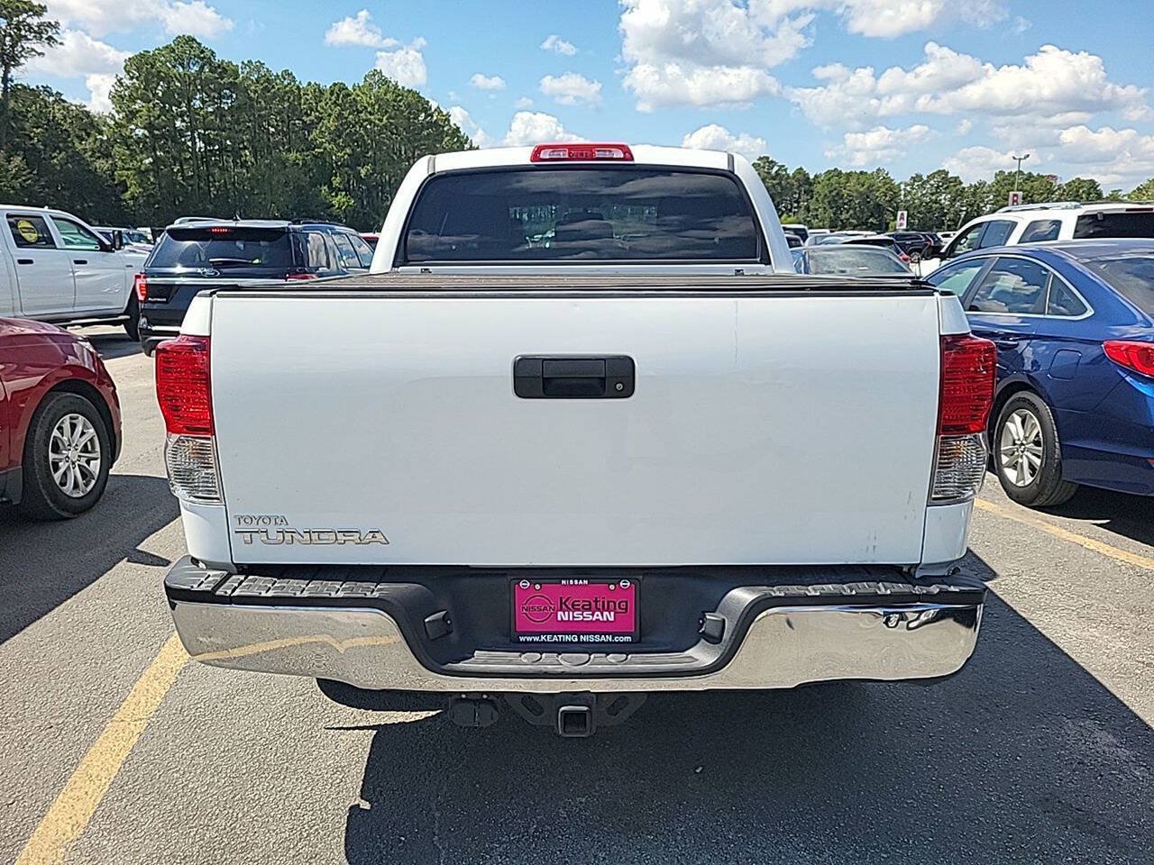 Used 2012 Toyota Tundra 2WD CrewMax w/ Tow Pkg image 4