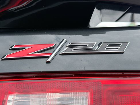 Used 2015 Chevrolet Camaro Z/28 image 11