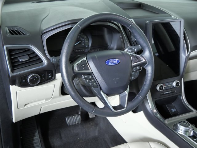 Certified 2024 Ford Edge Titanium w/ Equipment Group 301A AWD/4WD image 21