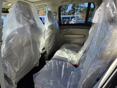 New 2026 Volvo XC90 B6 Ultra w/ Protection Package Premier image 10