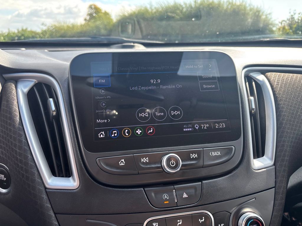 Used 2023 Chevrolet Malibu LT FWD image 16