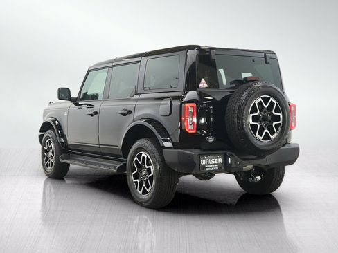 Used 2025 Ford Bronco Outer Banks AWD/4WD image 3