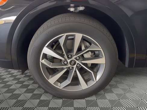 Used 2023 Audi Q5 2.0T Premium Plus w/ Premium Plus Package image 12