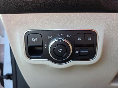 Certified 2025 Mercedes-Benz GLB 250 GLB  250 image 14