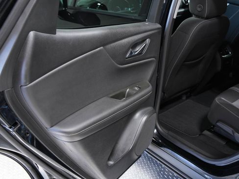 Used 2025 Chevrolet Blazer LT AWD/4WD image 27