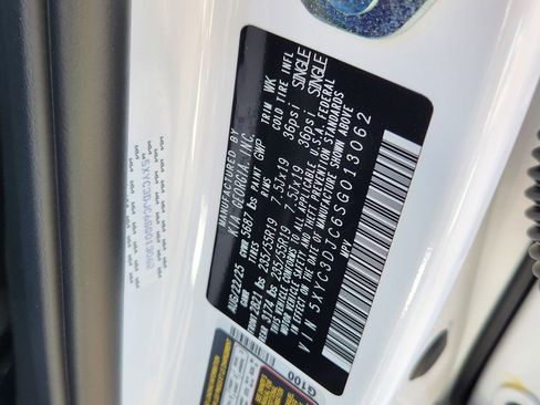 New 2025 Kia EV6 Wind image 16