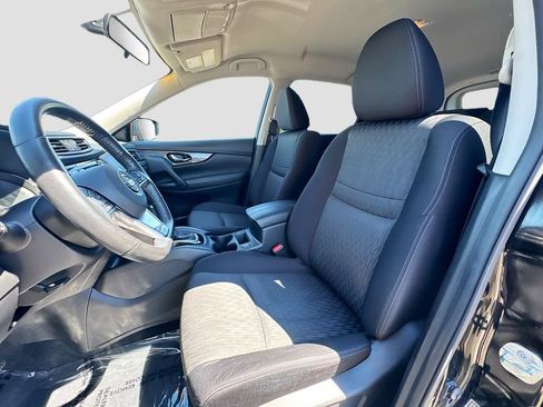 Used 2018 Nissan Rogue SV w/ Premium Package AWD/4WD image 20