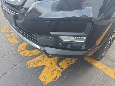 Used 2019 Nissan Rogue SL w/ Premium Package image 11