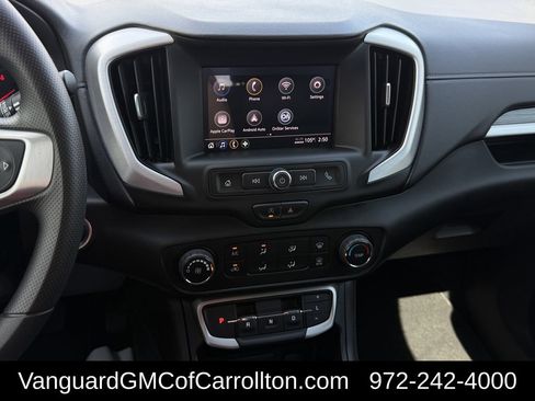Used 2024 GMC Terrain SLE AWD/4WD image 18