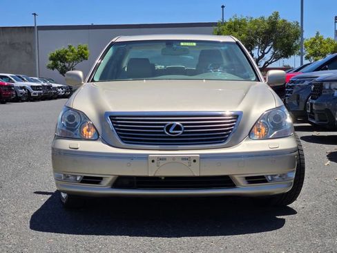 Used 2006 Lexus LS 430 RWD image 2
