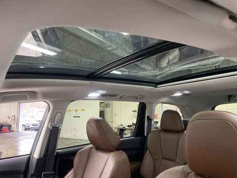 Used 2021 Subaru Ascent Touring w/ Popular Package #2A image 22