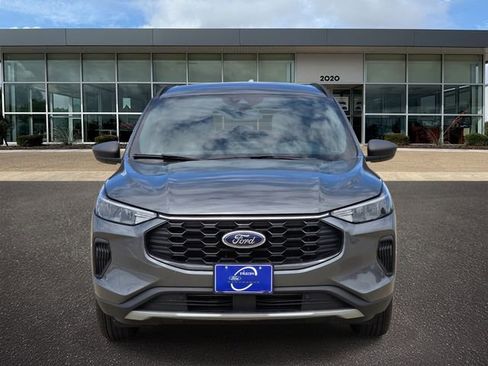 Used 2025 Ford Escape ST-Line AWD/4WD image 2
