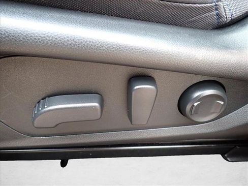 Certified 2025 Subaru Forester Premium AWD/4WD image 14