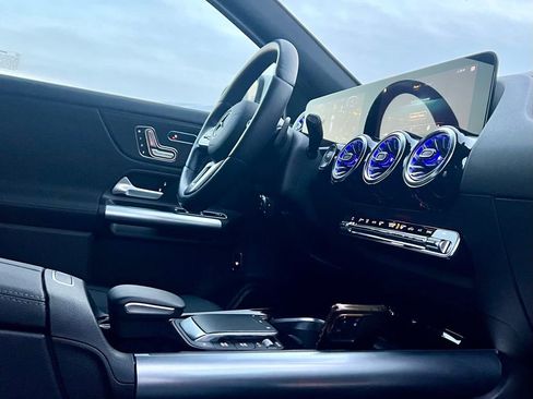 Certified 2023 Mercedes-Benz GLA 250 4MATIC image 17