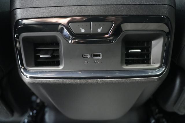 Used 2023 Chevrolet Silverado 1500 ZR2 w/ Technology Package AWD/4WD image 15
