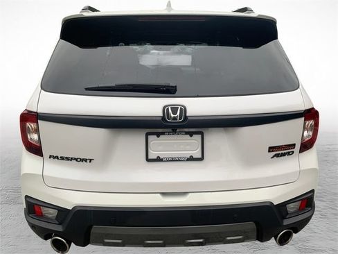 Used 2023 Honda Passport TrailSport image 4