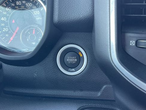 Used 2022 RAM 1500 Big Horn AWD/4WD image 23