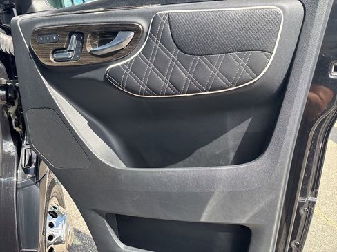 Used 2023 Mercedes-Benz Sprinter 3500 image 38