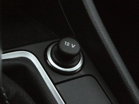 Used 2024 Volkswagen Jetta SEL image 16