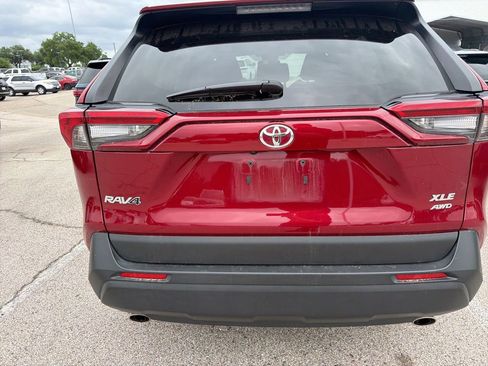Used 2025 Toyota RAV4 XLE image 7