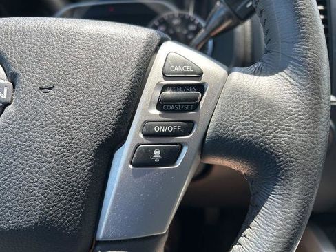 Certified 2024 Nissan Titan 2WD Crew Cab image 28