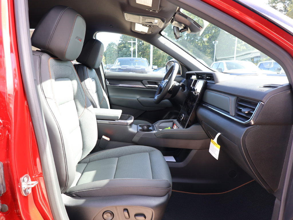 New 2027 GMC Terrain AT4 w/ Convenience Package III AWD/4WD image 34