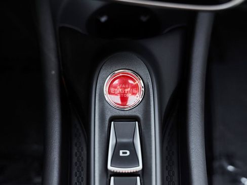 Used 2024 McLaren Artura RWD image 44