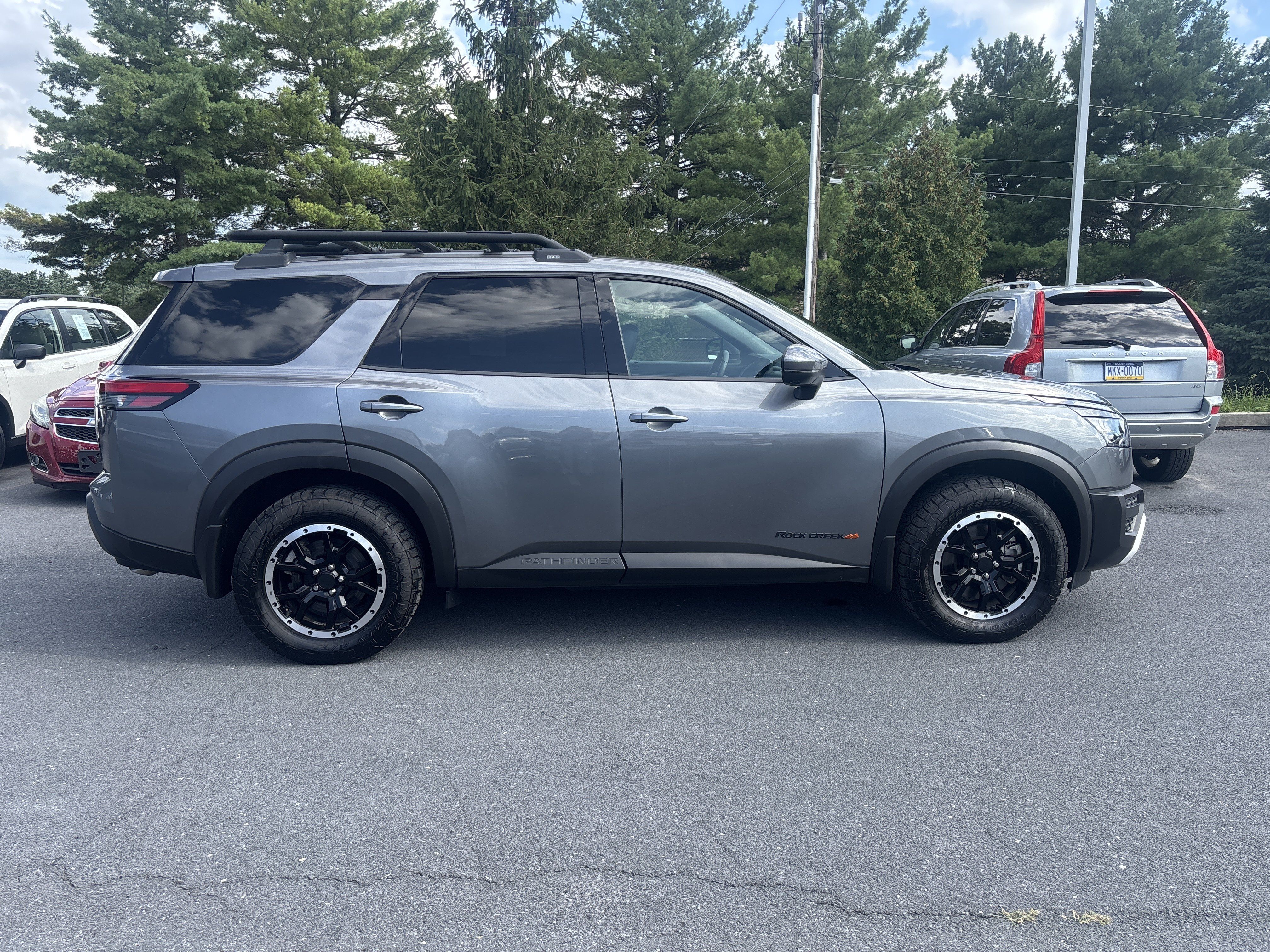 Used 2024 Nissan Pathfinder Rock Creek AWD/4WD image 23
