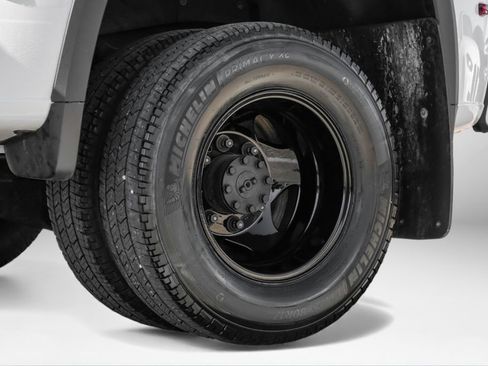 Used 2024 Chevrolet Silverado 3500 High Country w/ High Country Premium Package image 56