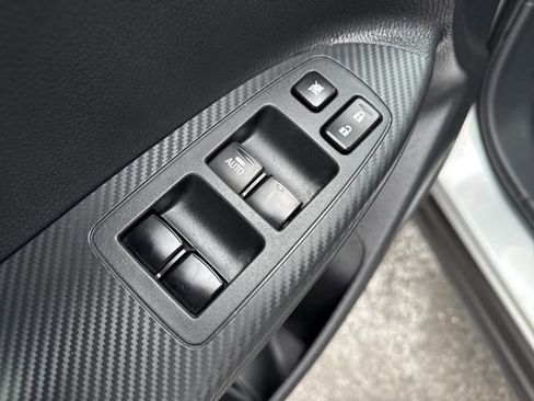 Used 2025 Mitsubishi Eclipse Cross SE image 18