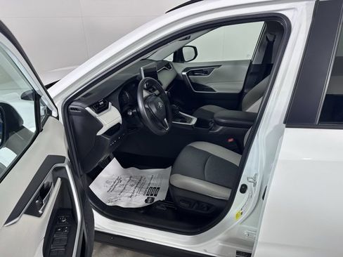 Used 2023 Toyota RAV4 XLE image 22