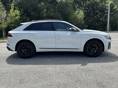 New 2026 Audi SQ8 Premium Plus AWD/4WD image 3