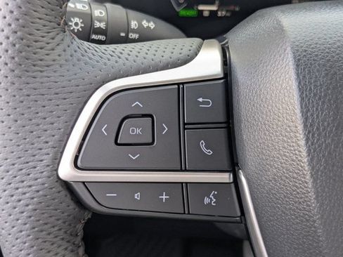 New 2026 Toyota Sienna Limited FWD image 27