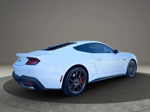 Used 2024 Ford Mustang GT Premium image 13