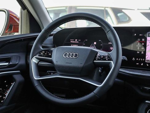Used 2025 Audi Q5 Premium w/ Convenience Package AWD/4WD image 20