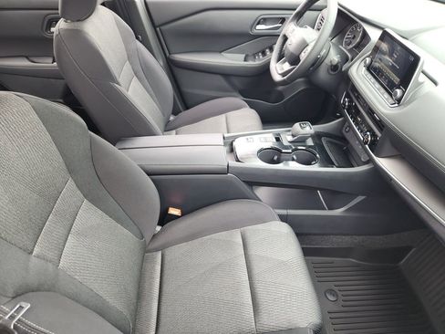 New 2026 Nissan Rogue SV FWD image 10