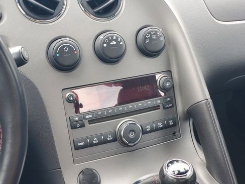Used 2008 Pontiac Solstice GXP w/ Premium Package RWD image 19