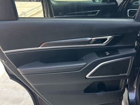 Used 2025 Kia Telluride S FWD image 14